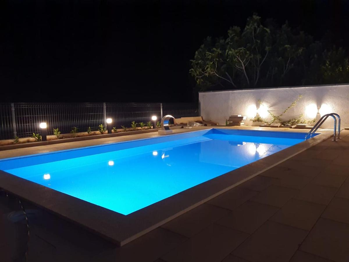 A4 Apartmani Kevic Kaštela Exteriér fotografie