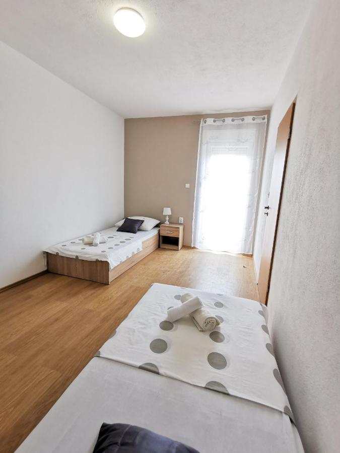 A4 Apartmani Kevic Kaštela Exteriér fotografie