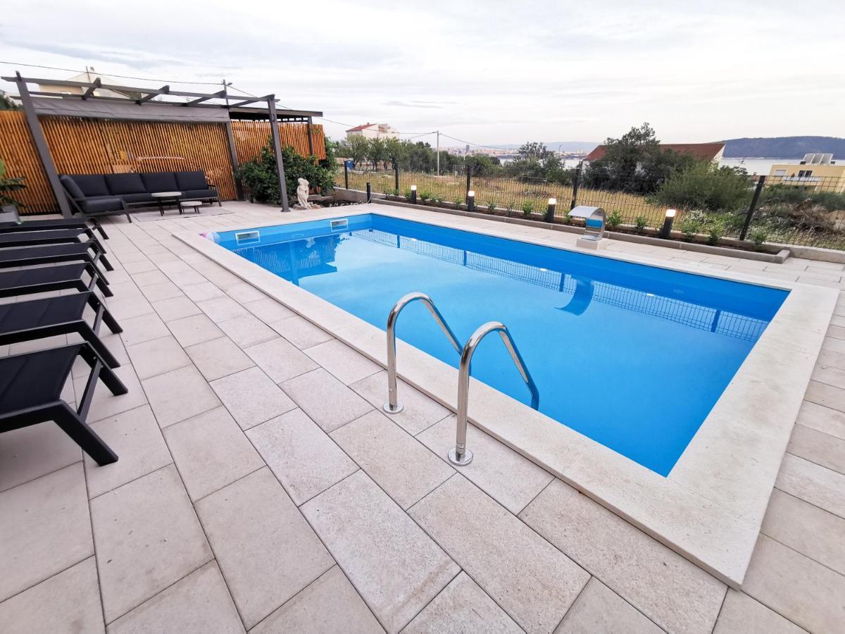 A4 Apartmani Kevic Kaštela Exteriér fotografie