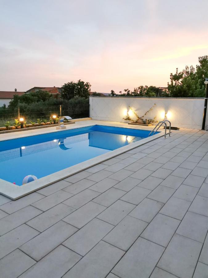 A4 Apartmani Kevic Kaštela Exteriér fotografie