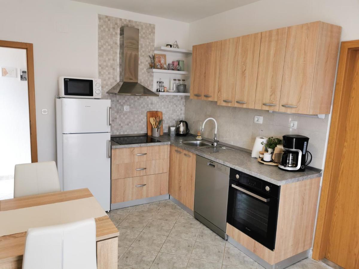 A4 Apartmani Kevic Kaštela Exteriér fotografie